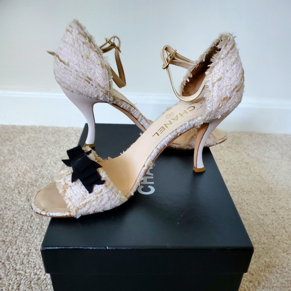 Chanel Pink Fabric Sandals (Size 9.5)